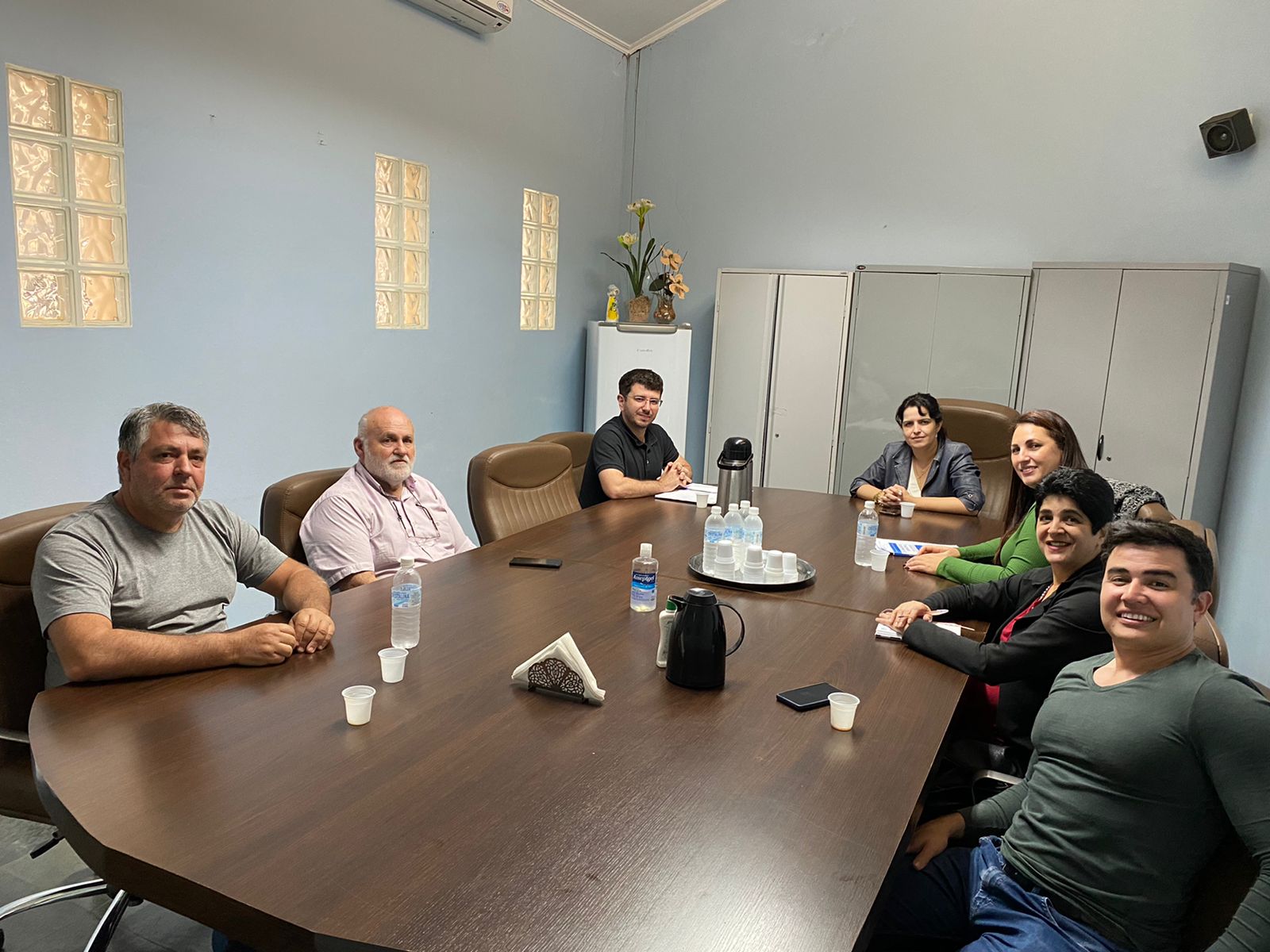 Reunião entre representantes do Legislativo, Prefeito, Vice e Chefe de Gabinete 